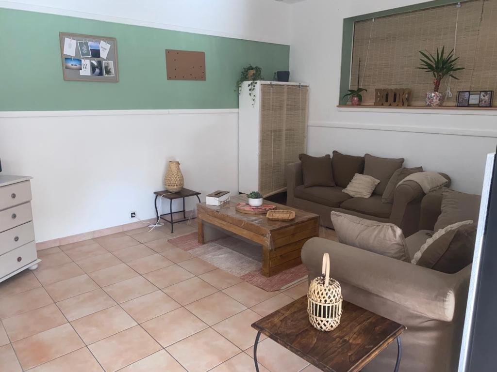 Appartement Velleron-4 Personnes エクステリア 写真